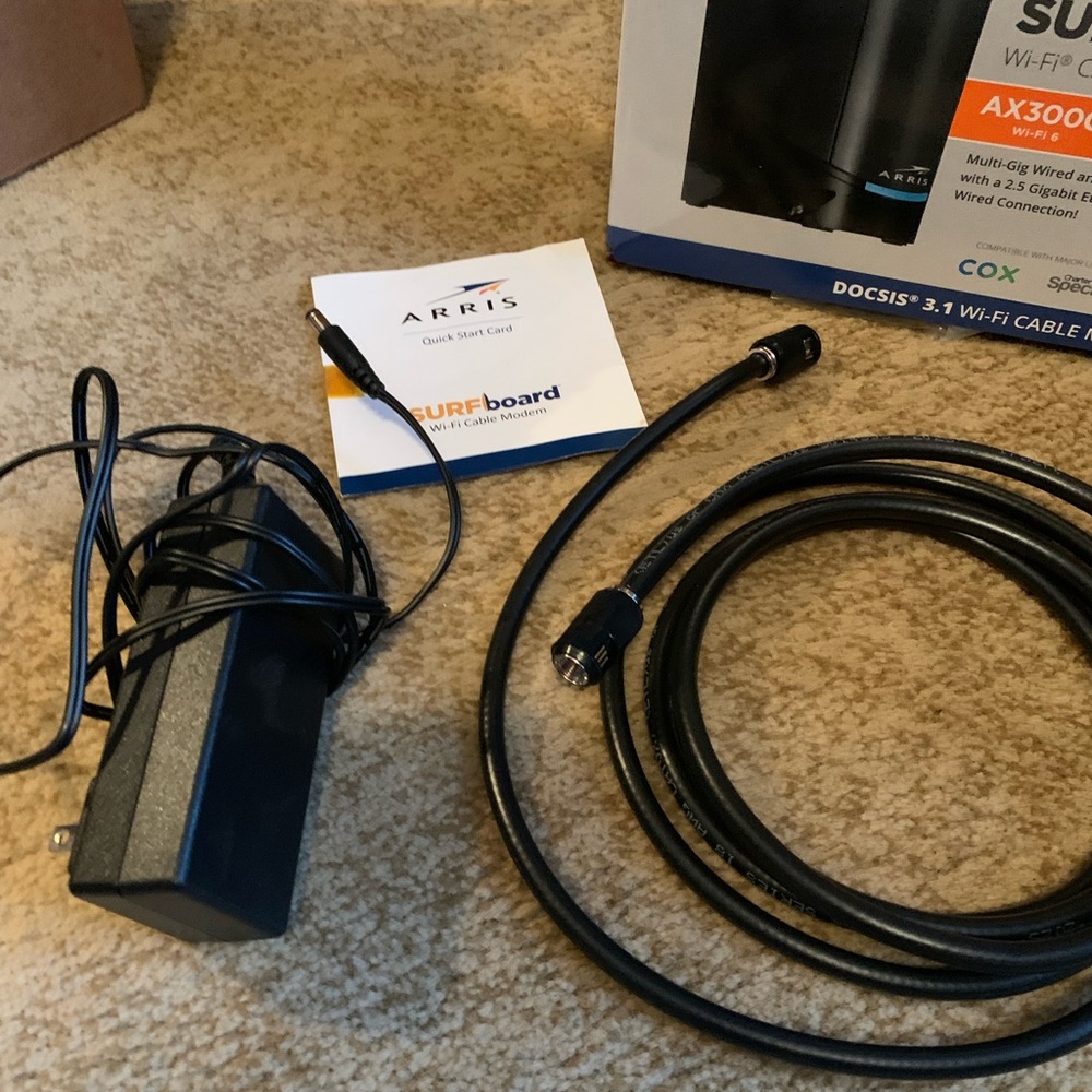 ARRIS SURFboard Wi-Fi Cable Modem - Picture 3 of 5